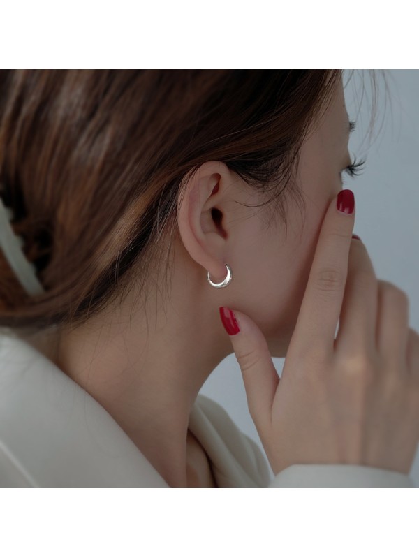 S925 pure silver water droplet plain circle earrings for women cool style circle earrings minimalist niche high-end ear bone ring